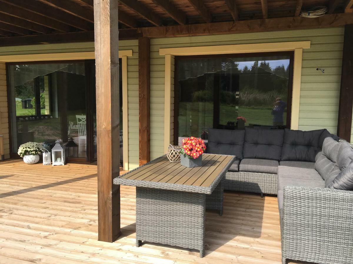 Kaeaenu Puhkemaja Villa Rakvere Exteriör bild